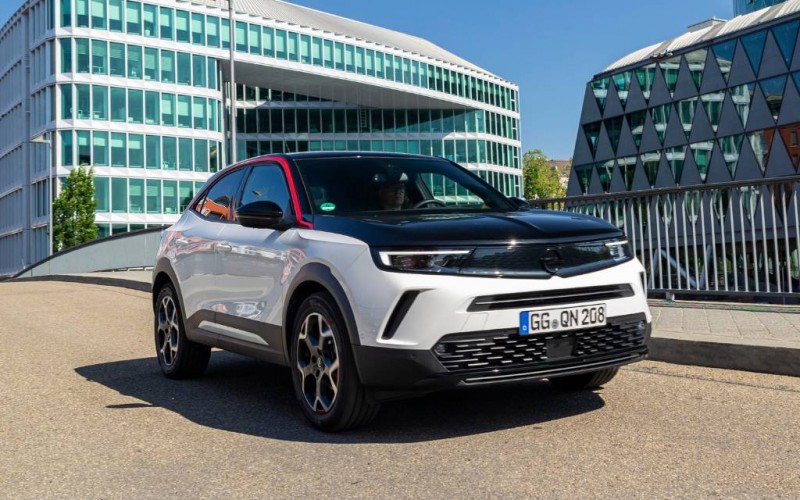 La nouvelle Astra vous offre les fascinantes technologies Opel. Découvrez-la sans attendre.